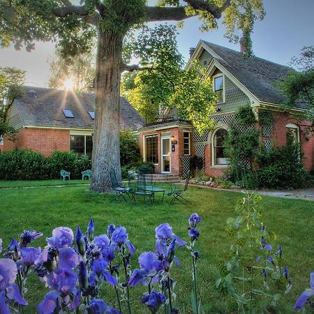 Briar Rose Bed & Breakfast ボウルダー エクステリア 写真