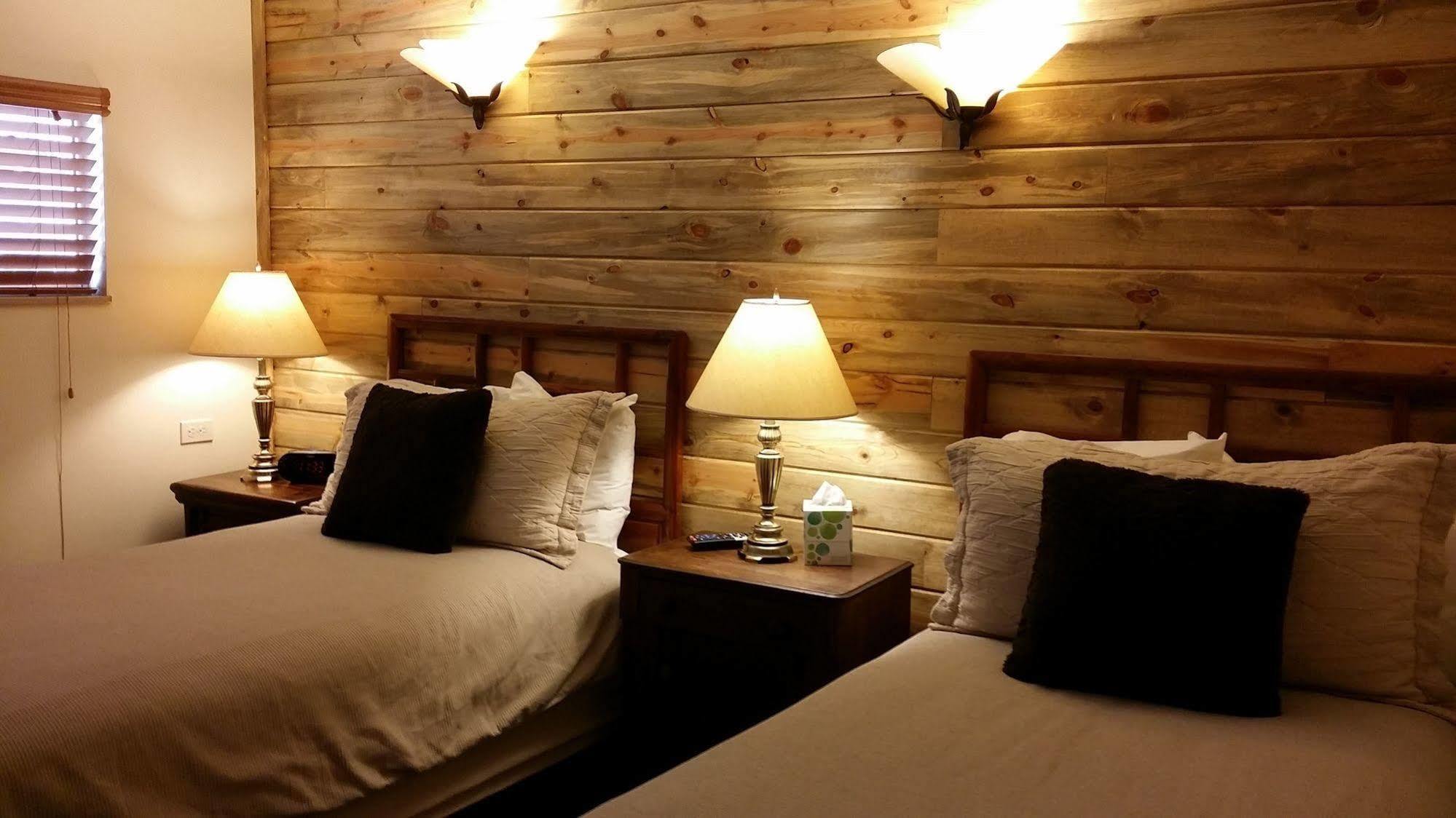 Briar Rose Bed & Breakfast ボウルダー エクステリア 写真