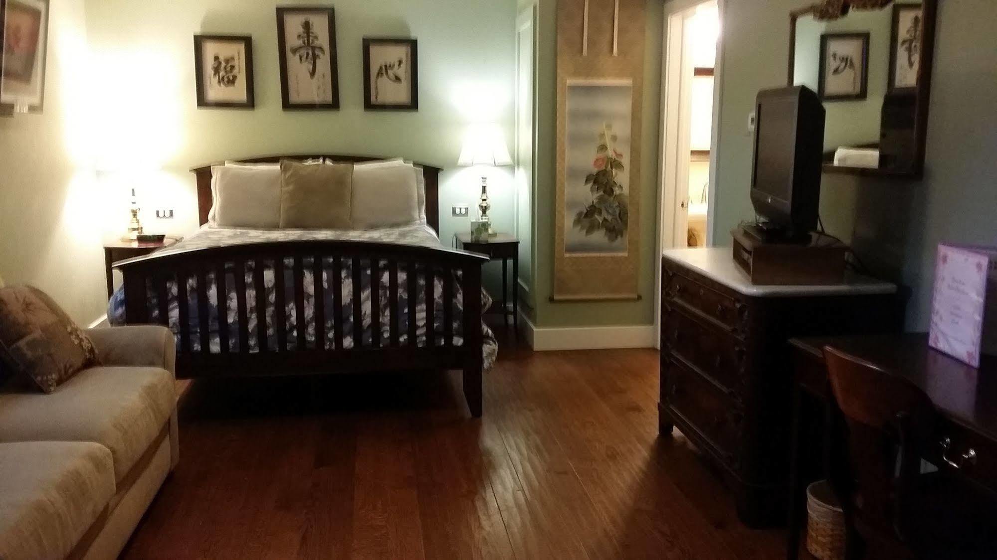 Briar Rose Bed & Breakfast ボウルダー エクステリア 写真