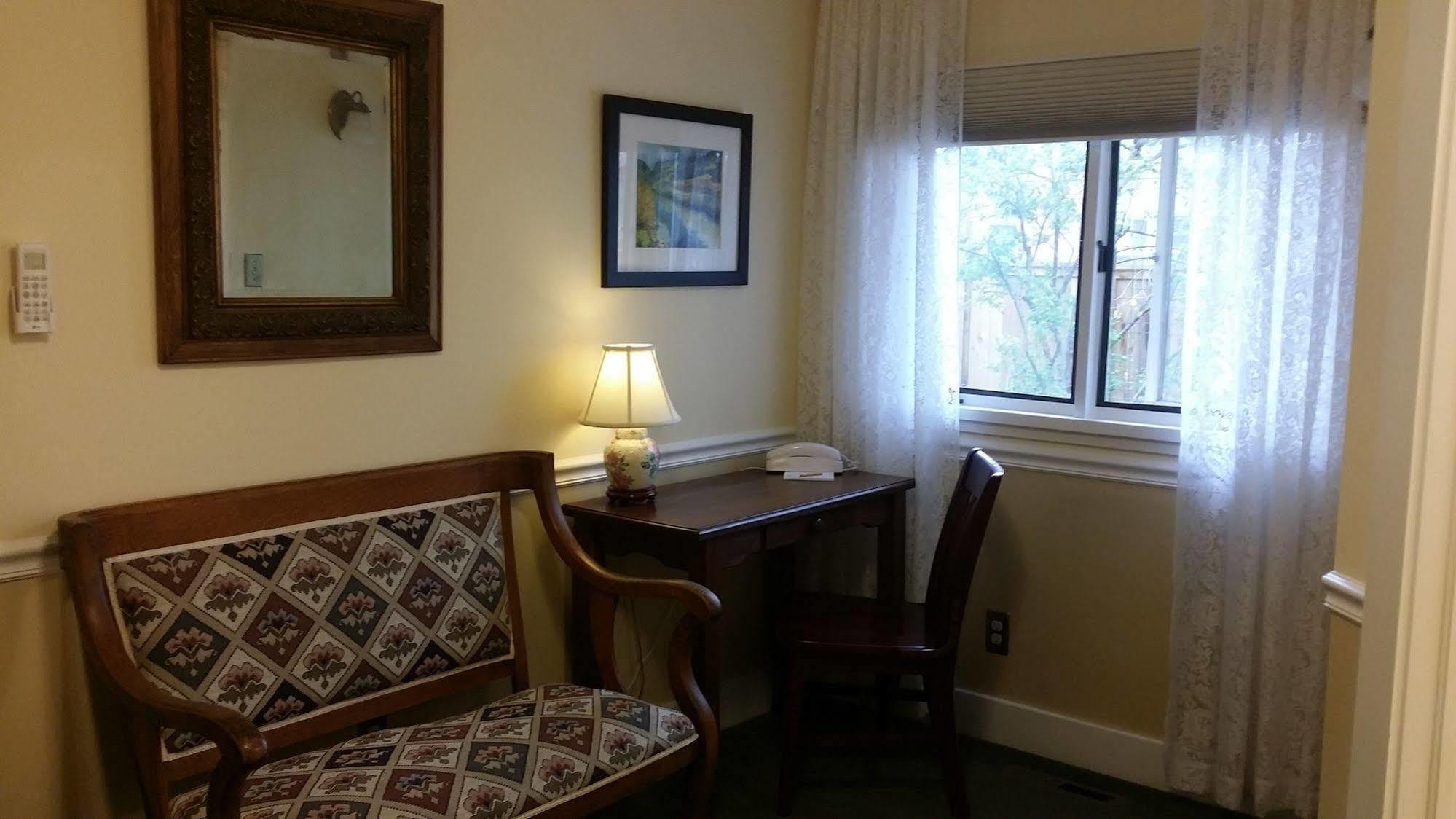 Briar Rose Bed & Breakfast ボウルダー エクステリア 写真