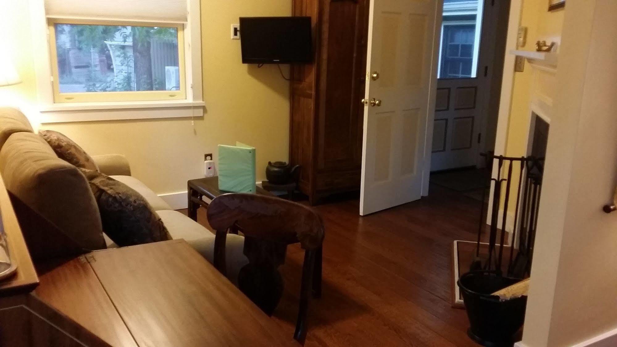 Briar Rose Bed & Breakfast ボウルダー エクステリア 写真