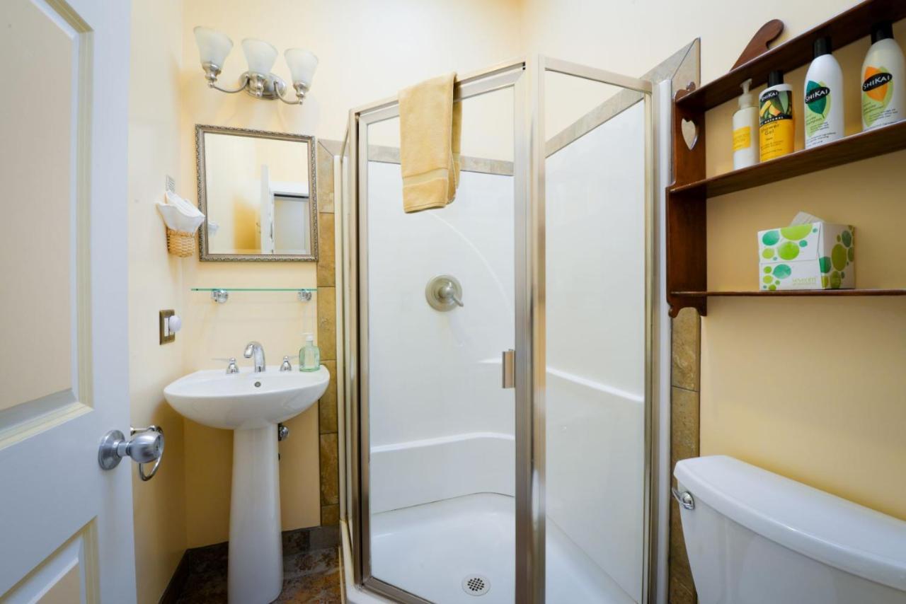 Briar Rose Bed & Breakfast ボウルダー 部屋 写真