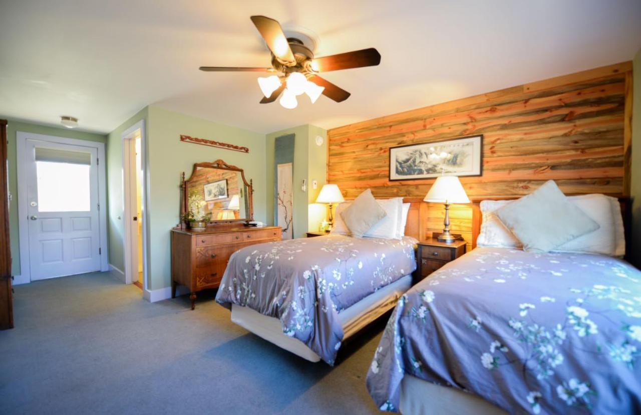 Briar Rose Bed & Breakfast ボウルダー エクステリア 写真