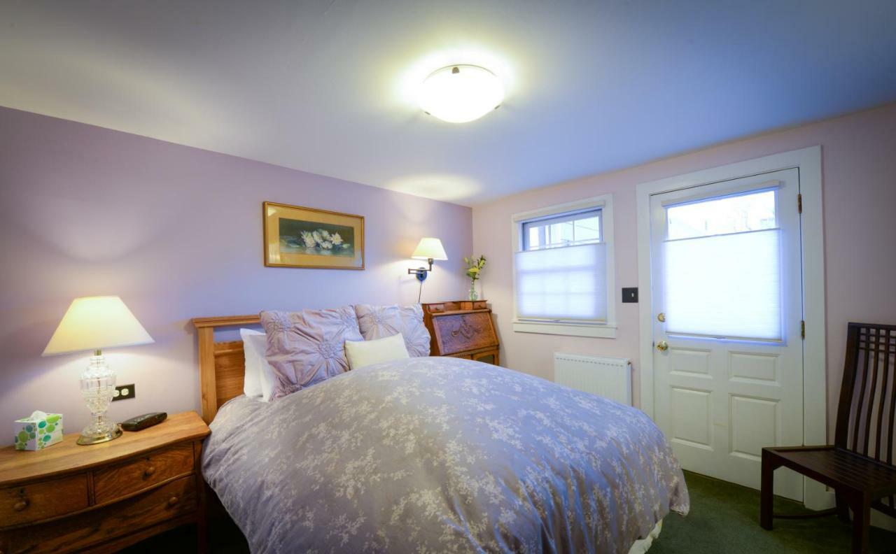 Briar Rose Bed & Breakfast ボウルダー エクステリア 写真