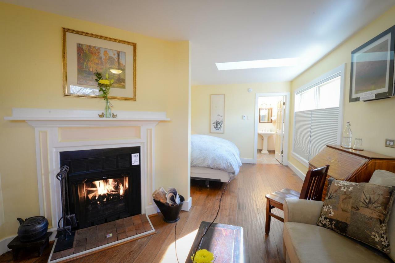 Briar Rose Bed & Breakfast ボウルダー エクステリア 写真